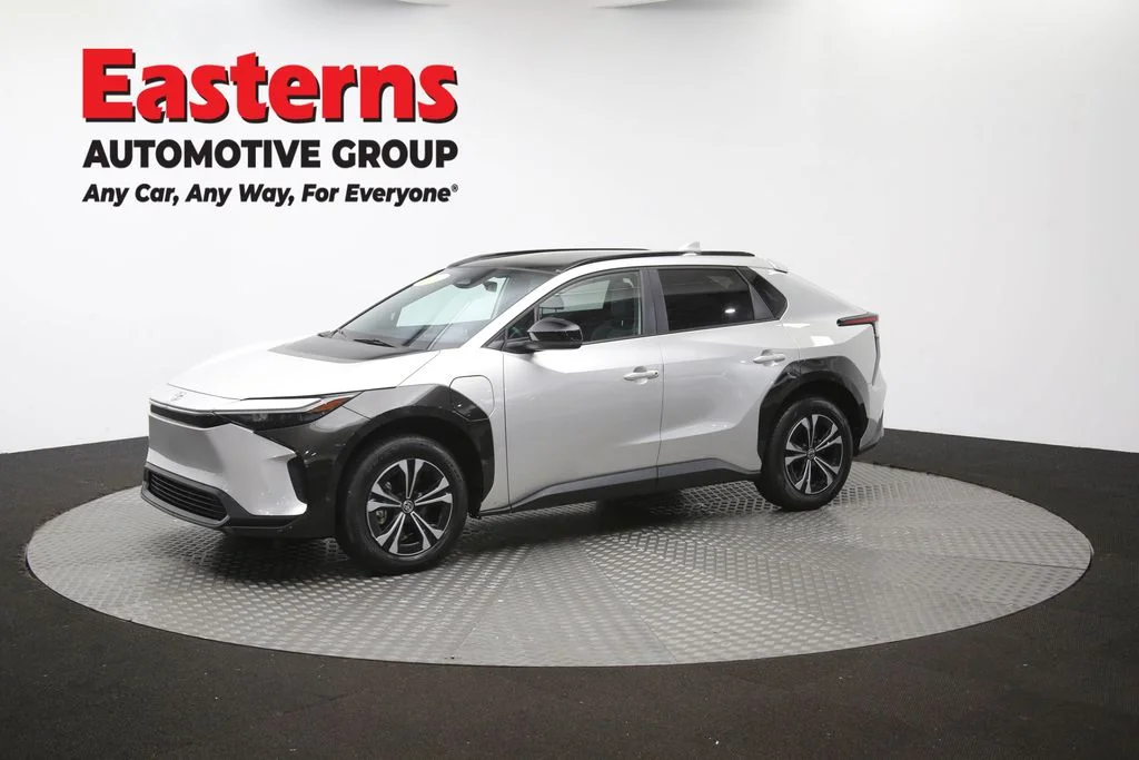 Used 2024 Silver Toyota XLE image 59