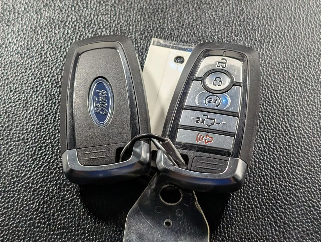 Certified Used 2024 Oxford White Ford Lariat image 31