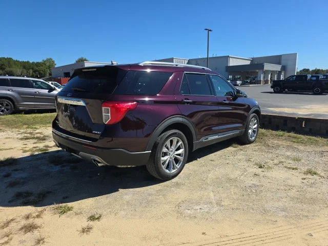 Used 2023 Red Ford Limited image 6