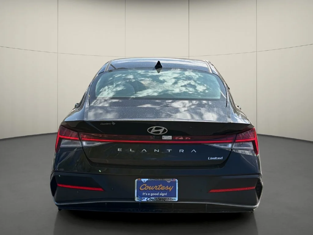 Used 2024 Black Hyundai Limited image 6