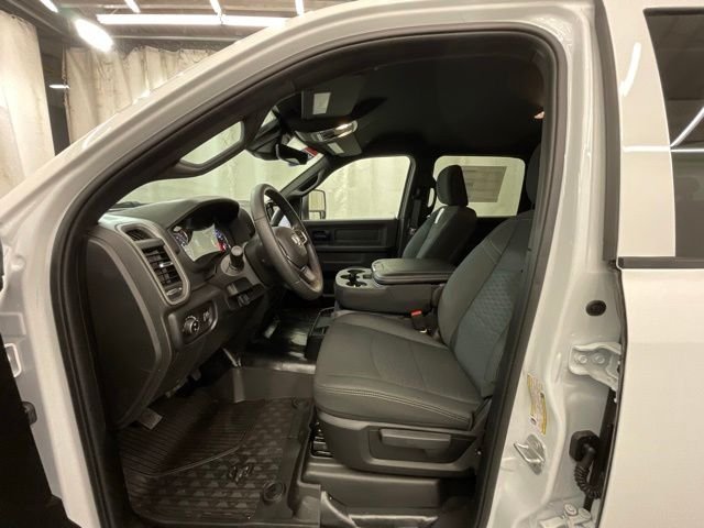 New 2026 Bright White Clear-Coat Exterior Paint RAM Tradesman image 10