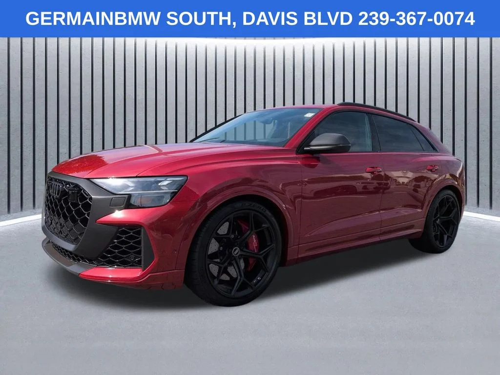 2025 Audi RS Q8 -'s photo