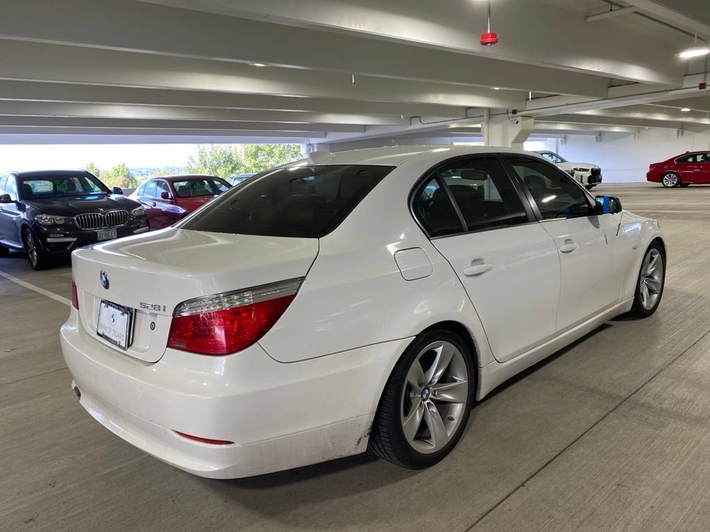Used 2010 Alpine White BMW 528i image 5