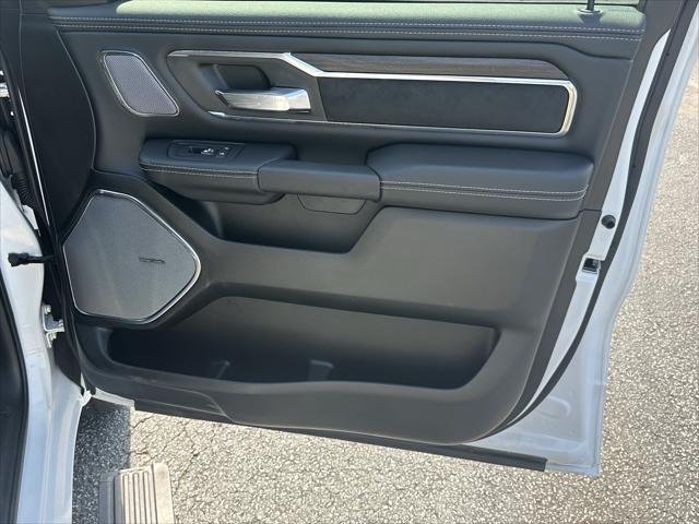 New 2026 Bright White Clear-Coat Exterior Paint RAM LARAMIE image 15