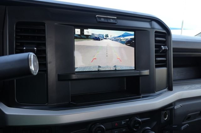 Used 2025 White Ford XL image 15
