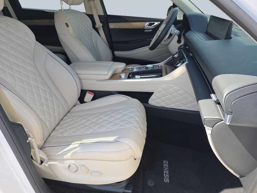 Used 2024 Uyuni White Genesis 3.5T image 37