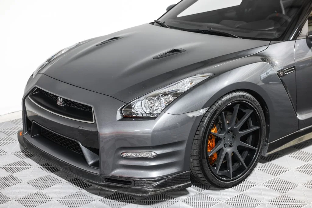 Used 2013 Gray Nissan Premium image 20