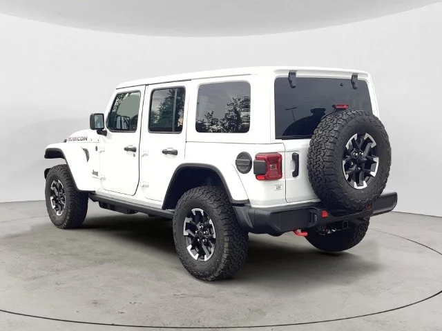 New 2027 Bright White Clearcoat Jeep 4-DOOR RUBICON image 3