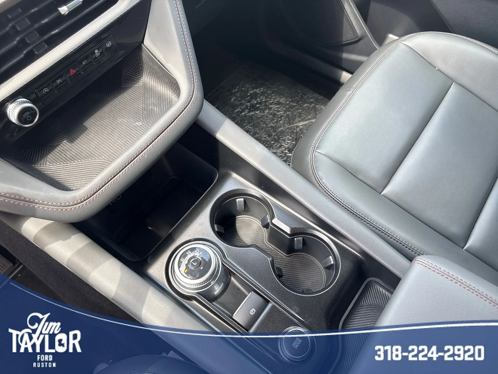 2026 Ford Explorer Active - Photo 29