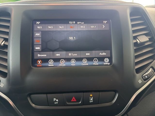 Certified Used 2020 White Jeep Latitude Plus image 19