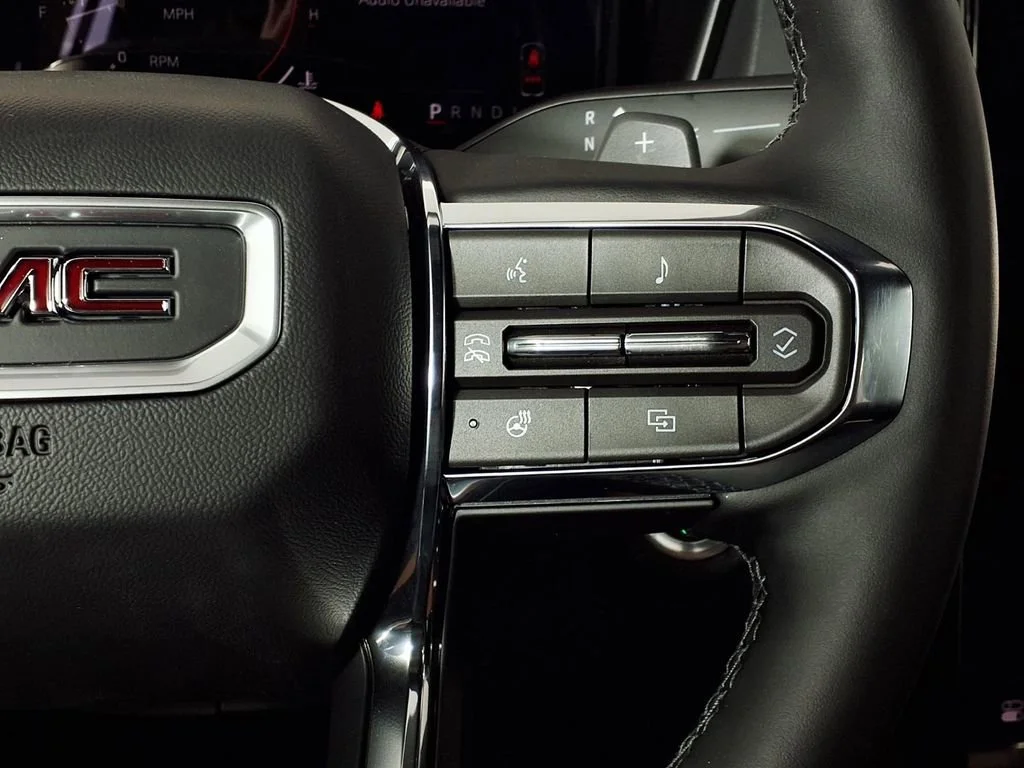 New 2026 Sterling Metallic GMC Elevation image 21