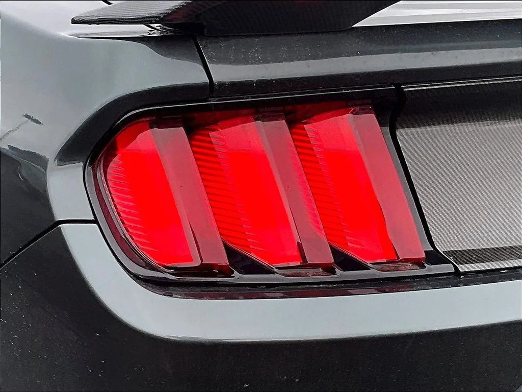 Used 2015 Gray Ford GT image 27