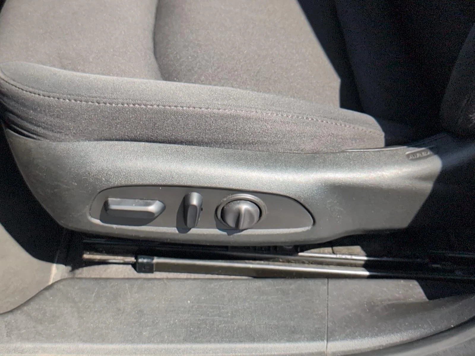 Used 2023 Sterling Gray Metallic Chevrolet LT image 18