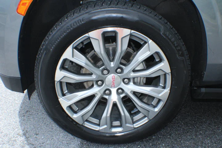 Certified Used 2022 SATIN STEEL METALLIC GMC Denali image 5