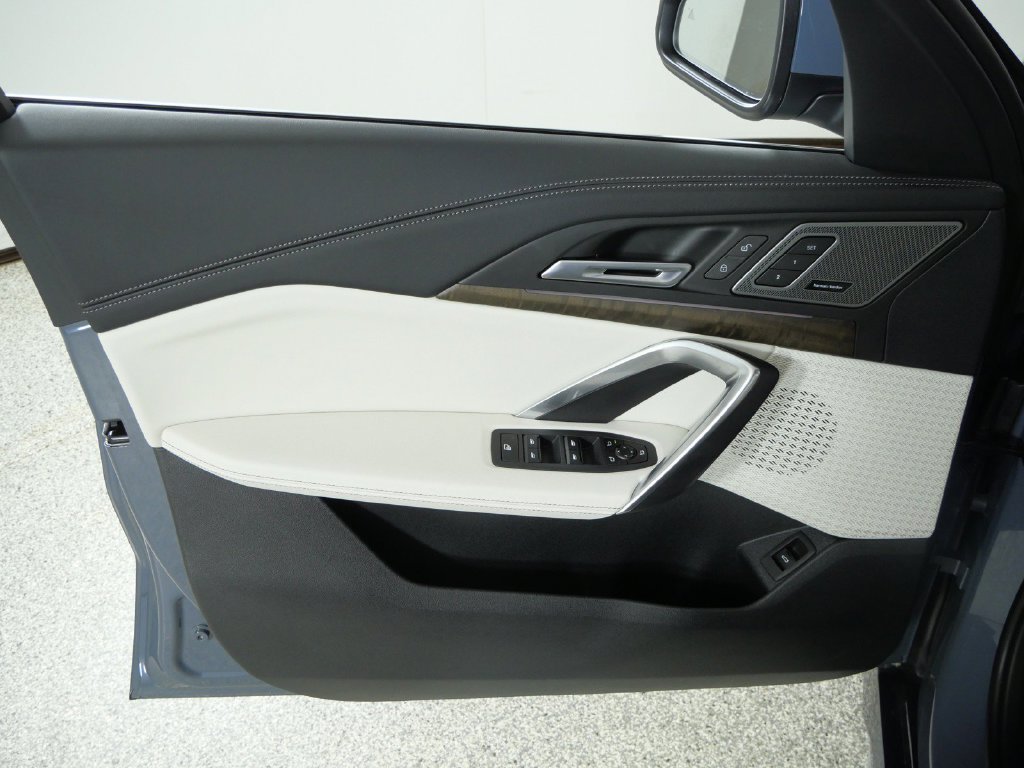 New 2027 Storm Bay Metallic BMW xDrive28i image 31
