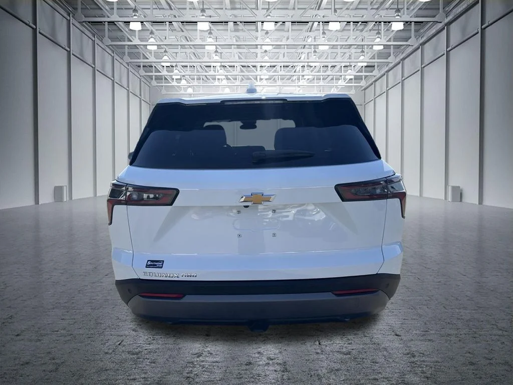 Used 2026 White Chevrolet LT image 4