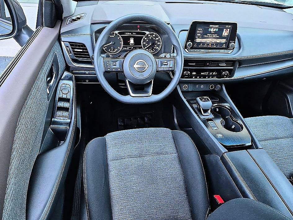 Used 2023 Gun Metallic Nissan SV image 29