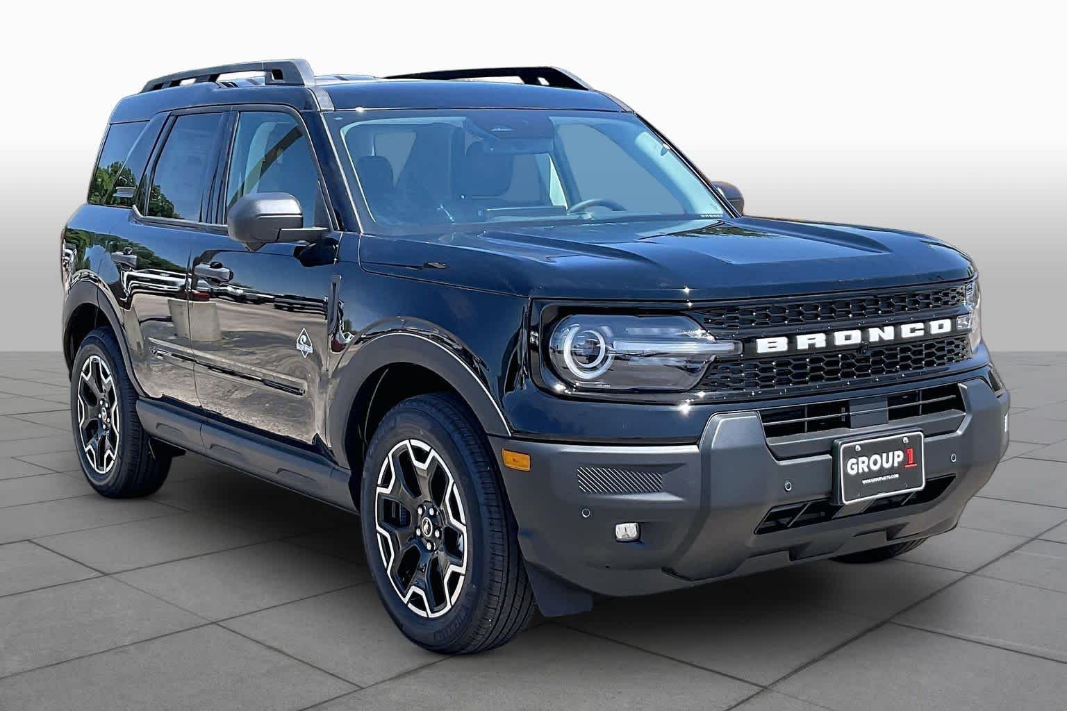 New 2026 Shadow Black Ford Outer Banks® image 2