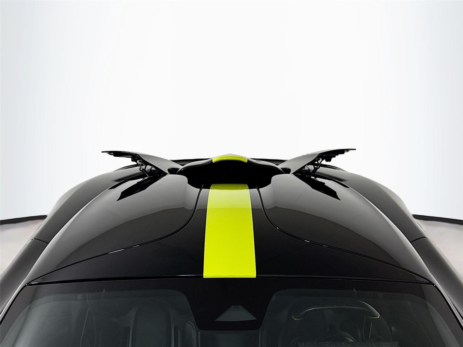 Used 2026 Black Aston Martin  image 38
