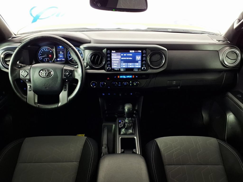 Used 2020 Quicksand Toyota SR5 image 12
