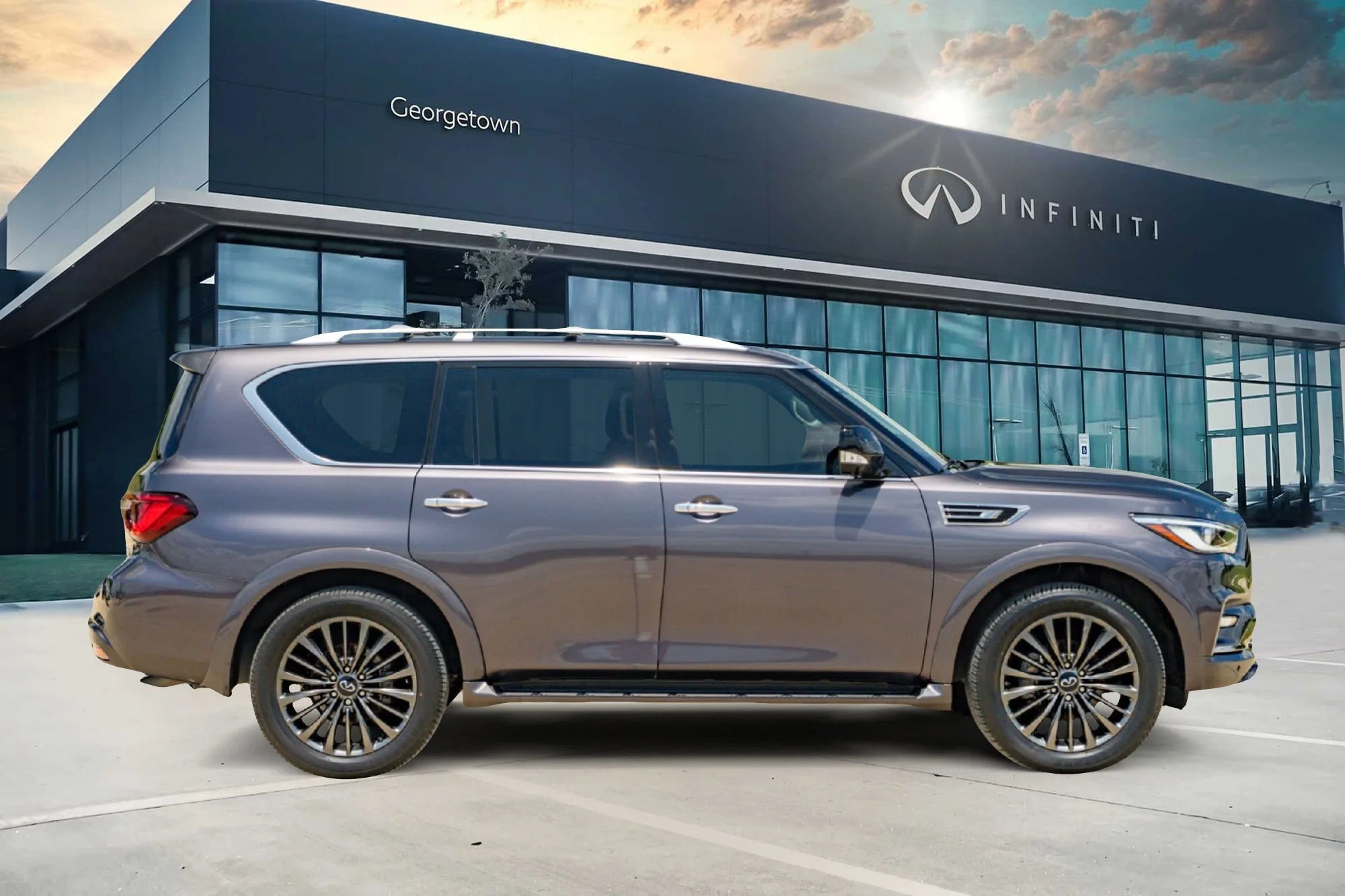 Certified Used 2024 Gray INFINITI Premium Select image 4