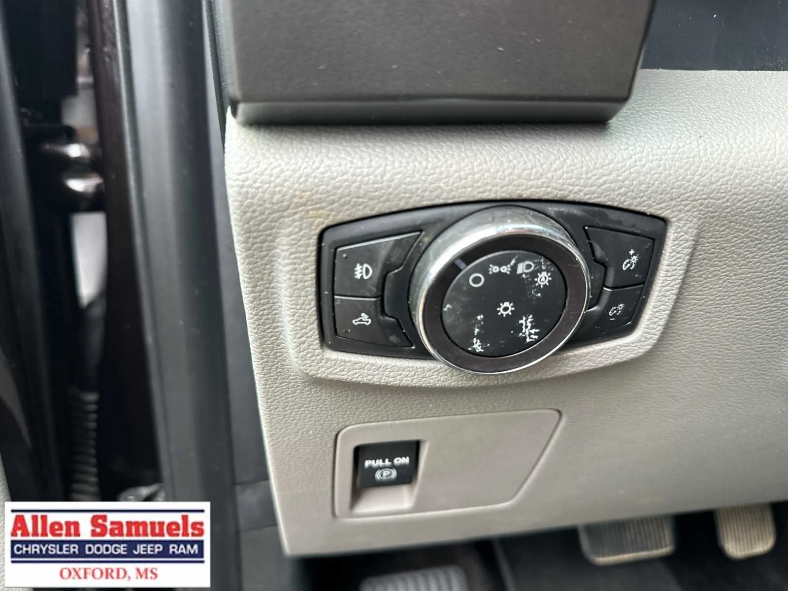 Used 2018 Magma Red Metallic Ford XLT image 18