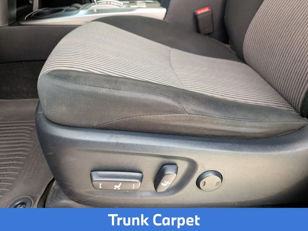 Used 2022 Blue Toyota SR5 image 16