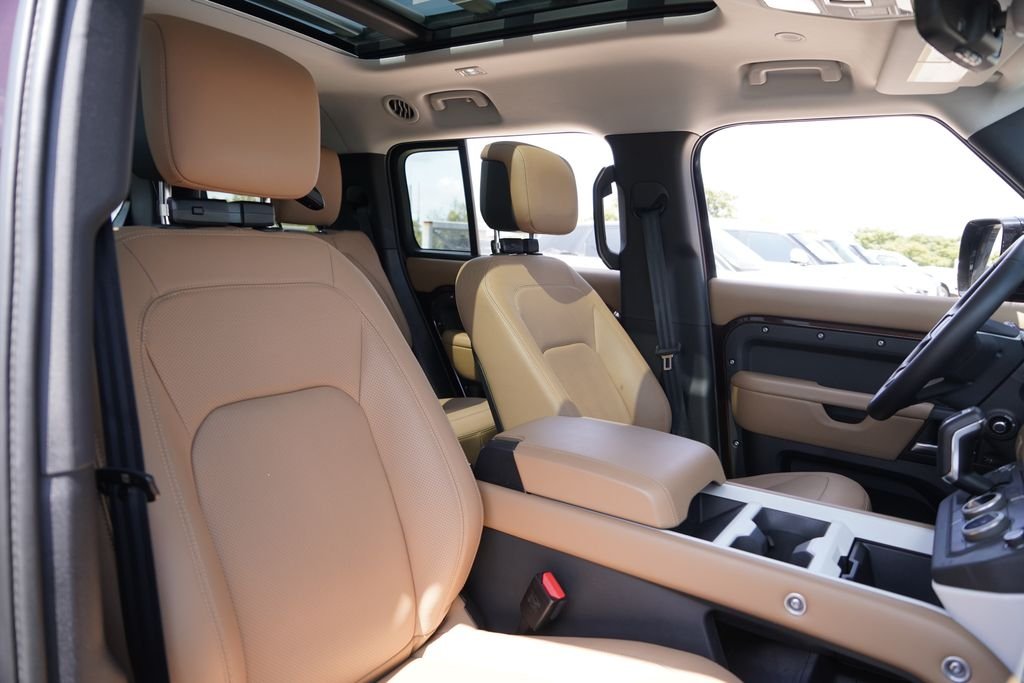 Certified Used 2025 Red Land Rover X-Dynamic SE image 24