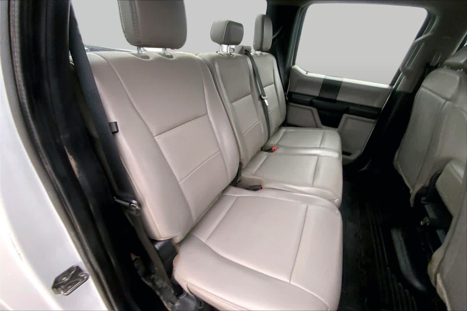 Used 2021 Oxford White Ford XL image 19