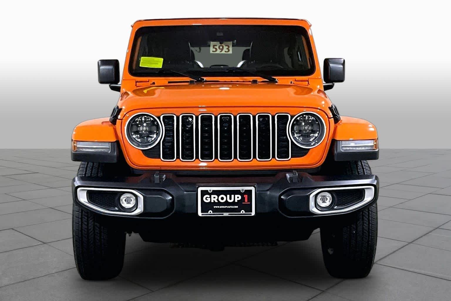 Used 2025 Joose Jeep Sahara image 3