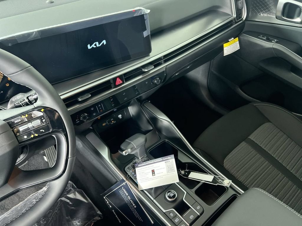 2026 Kia Sorento LX - Photo 24