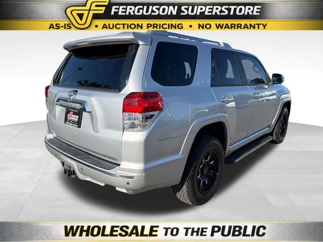 Used 2011 Silver Toyota SR5 image 7