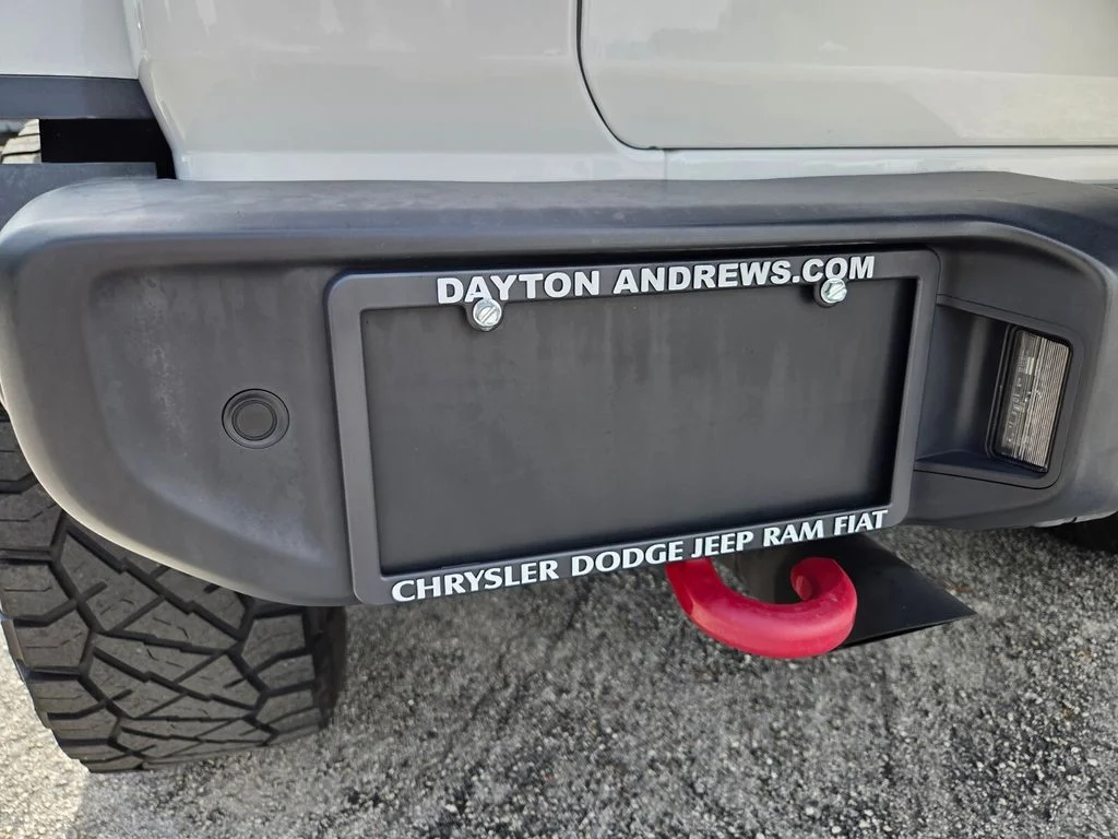 Used 2018 White Jeep Unlimited Rubicon image 10