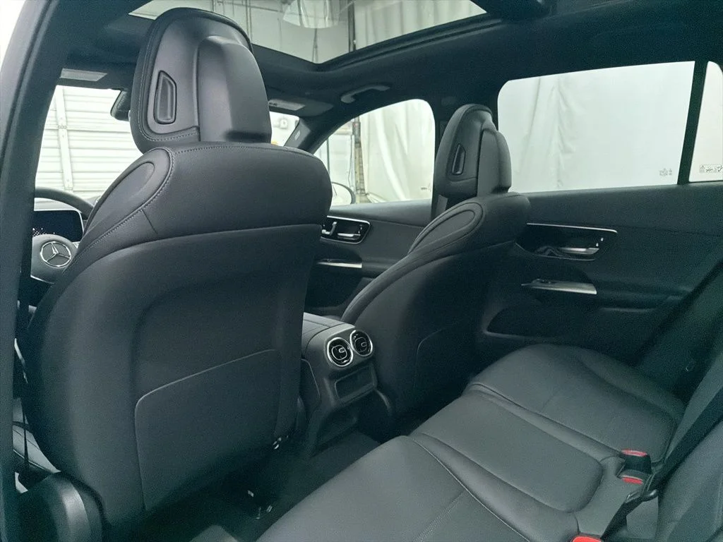 Certified Used 2026 White Mercedes-Benz GLC 300 image 18