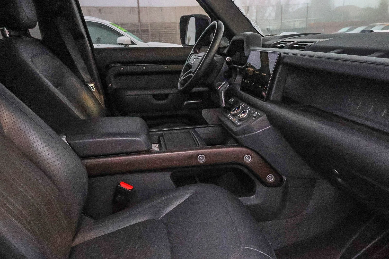 2023 Land Rover Defender X - Photo 17