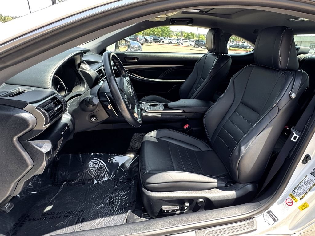 Used 2016 White Lexus 300 image 19
