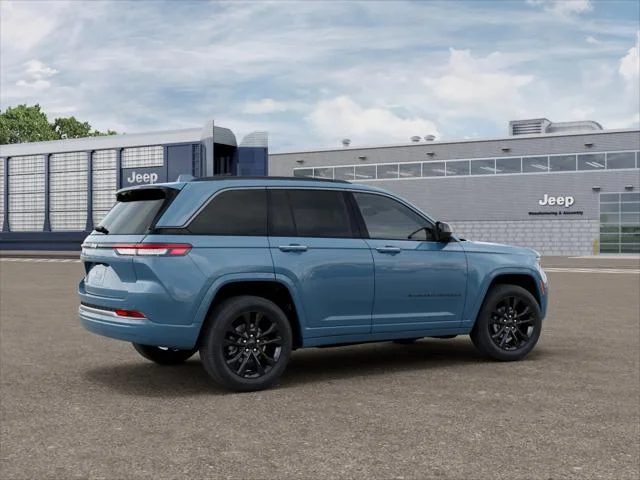 New 2026 Steel Blue Exterior Paint Jeep Limited Reserve image 14