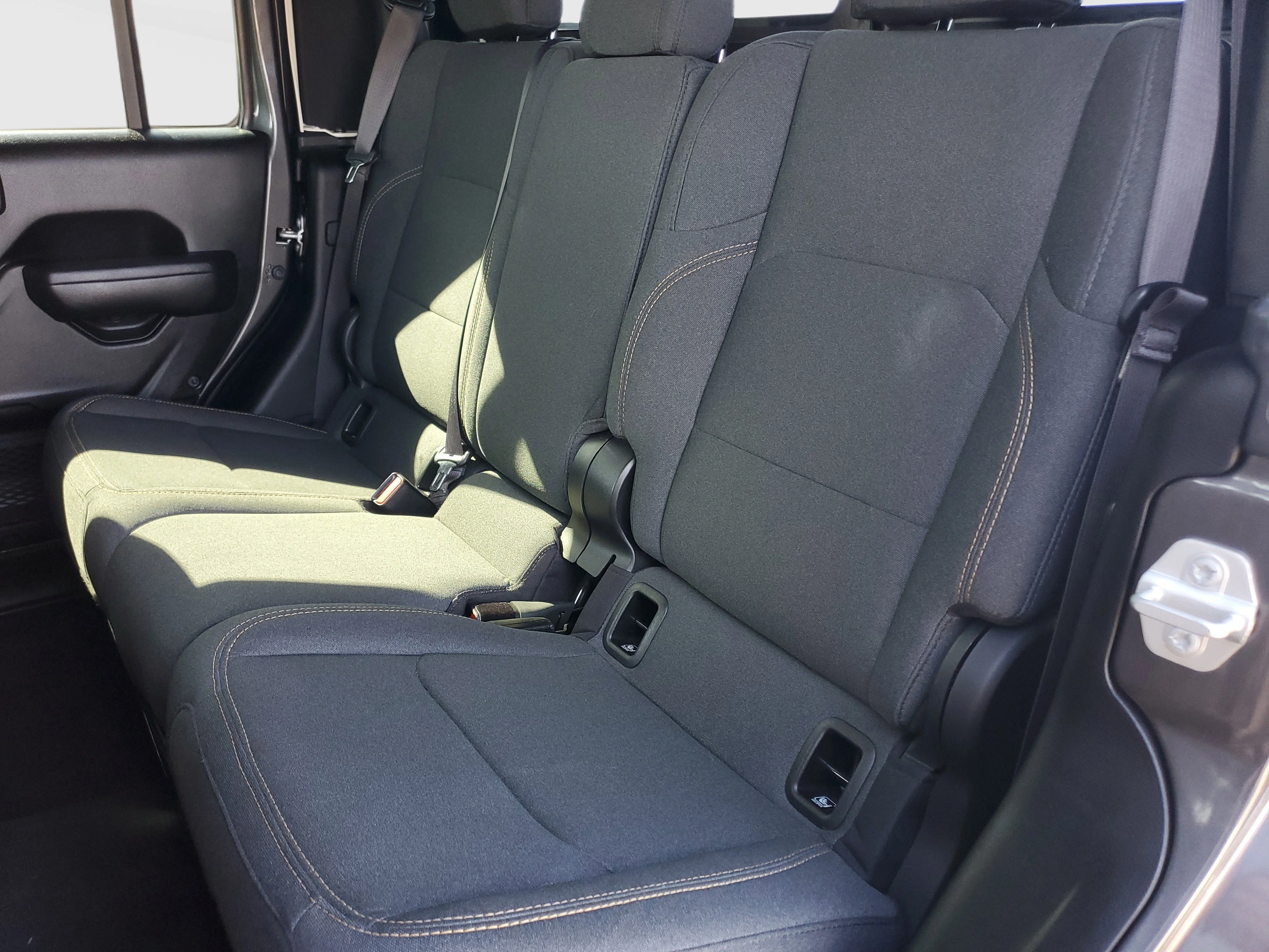 Used 2024 Gray Jeep Sport S image 13