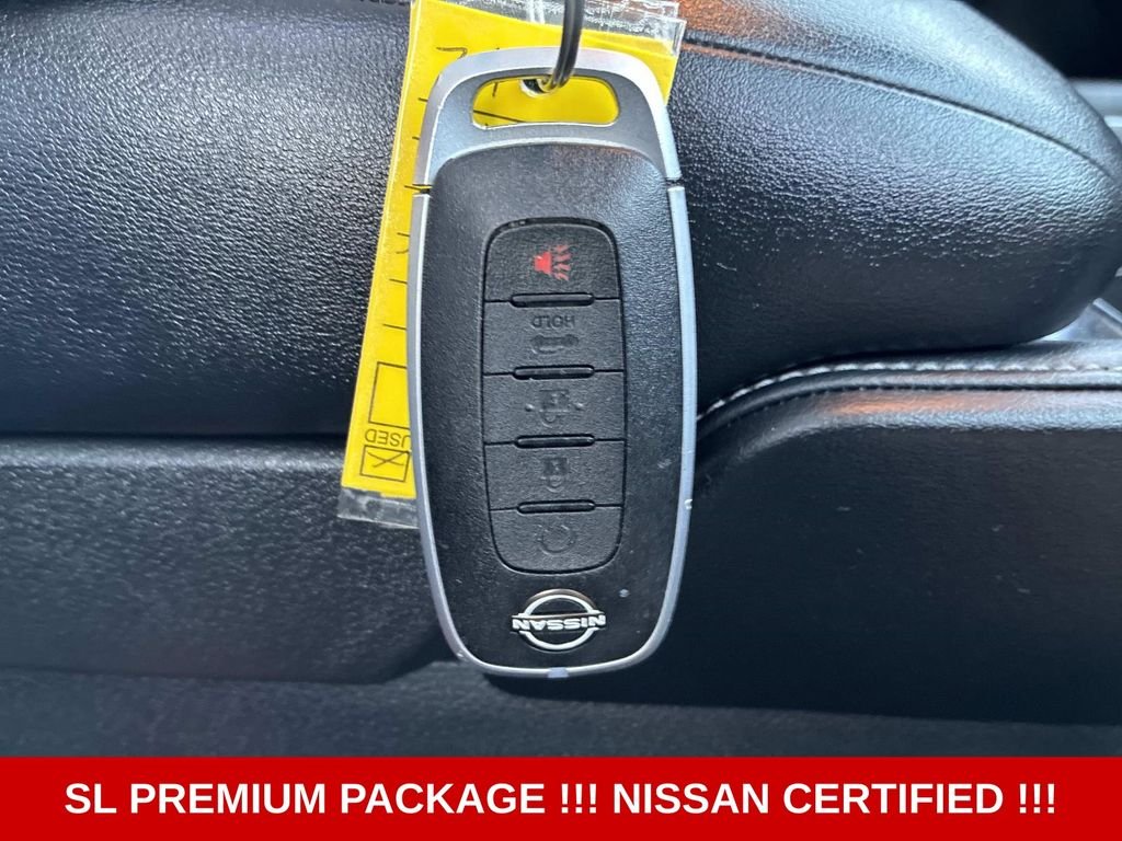 Used 2023 White Nissan SL image 9