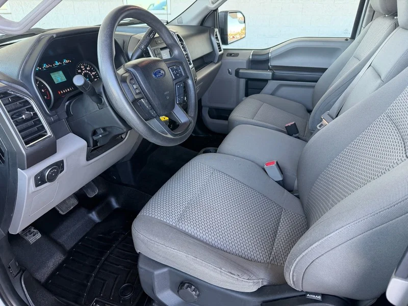 Used 2015 Ingot Silver Meta Ford XLT image 15