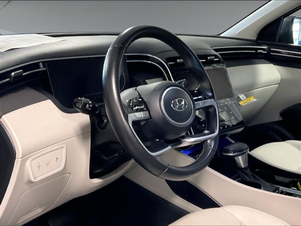 Used 2024 Black Hyundai SEL image 8
