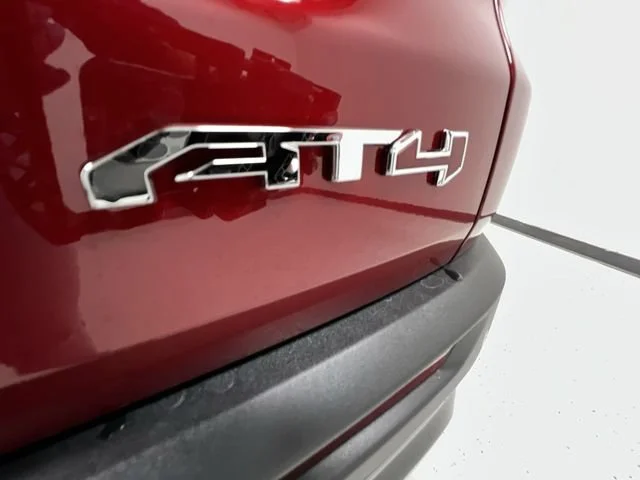 2026 GMC Acadia AT4 - Photo 33
