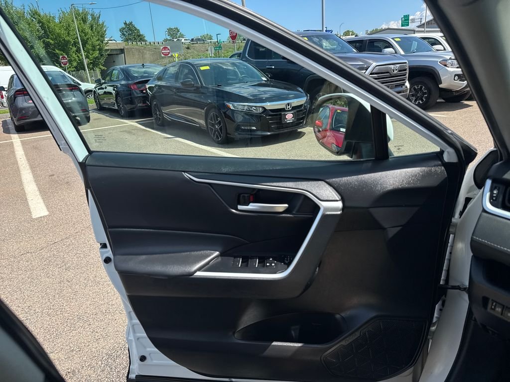 Used 2023 White Toyota XLE image 32