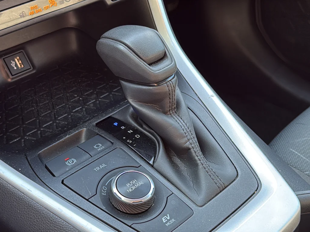 Used 2025 White Toyota XLE image 44
