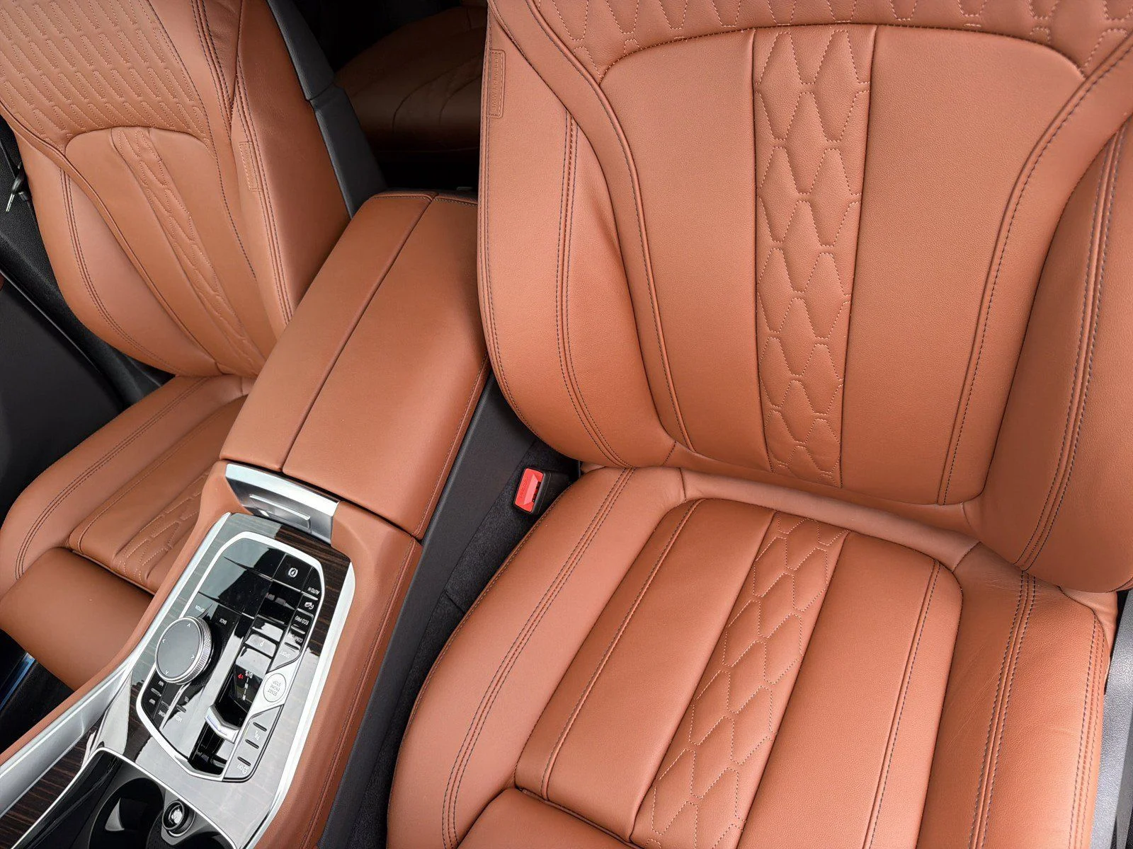 New 2027 Alpine White BMW xDrive40i image 24