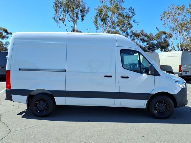 New 2026 White Mercedes-Benz Cargo 144 WB image 22