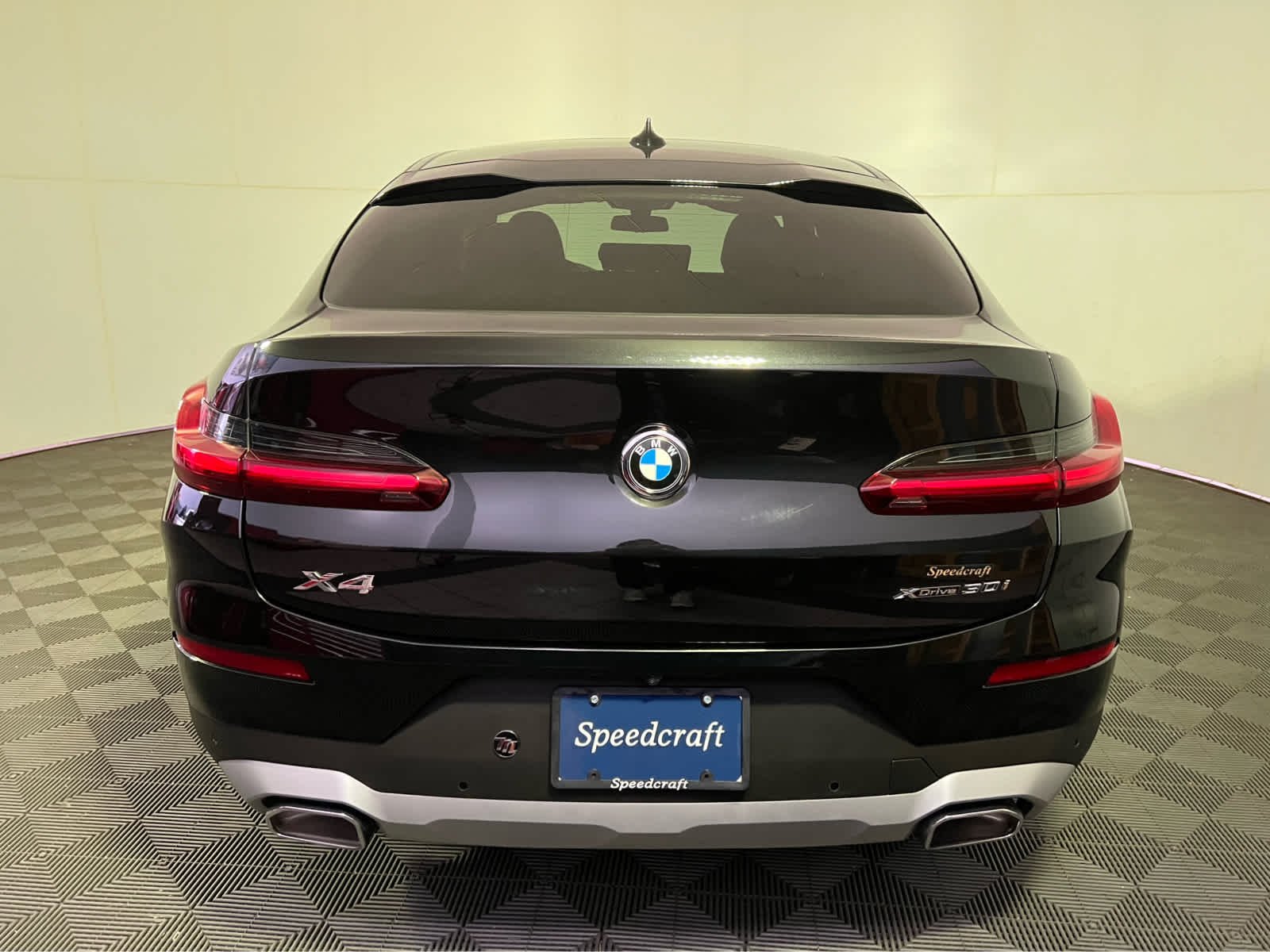 Used 2025 Black Sapphire Metallic BMW xDrive30i image 6