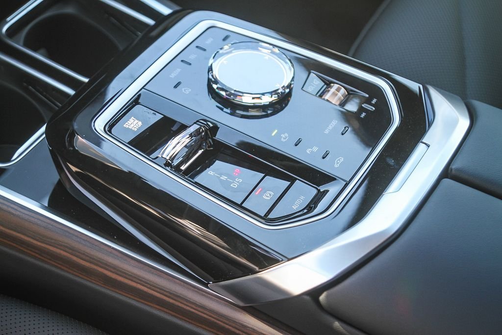 New 2026 Alpine White BMW 740i image 15