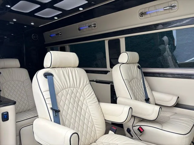 Used 2021 Black Mercedes-Benz Midwest Automotive Luxe Cruiser image 43