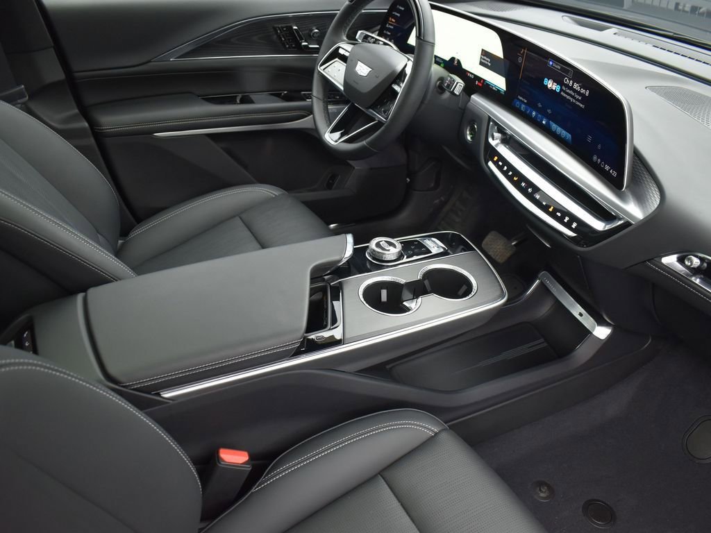 2024 CADILLAC LYRIQ - Image 31